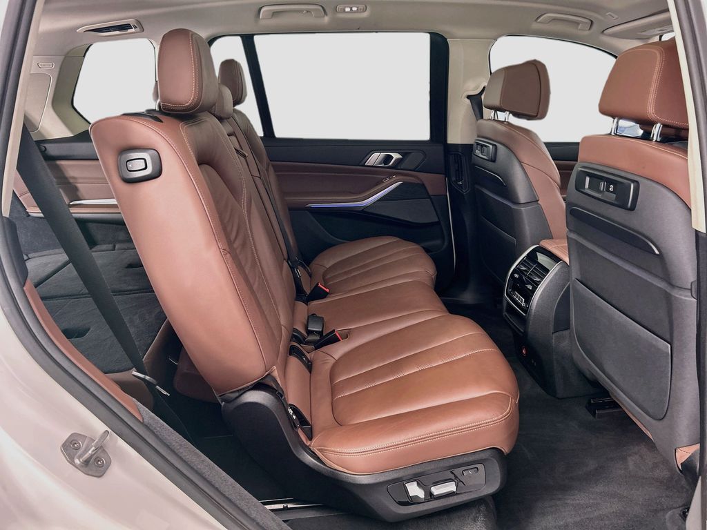 Thumbnail: 2019 BMW X7 - 21