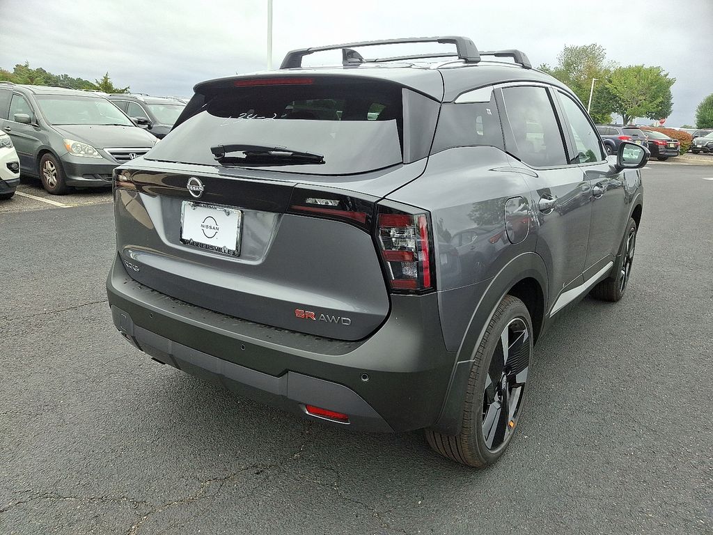 Thumbnail: 2026 Nissan Kicks - 4