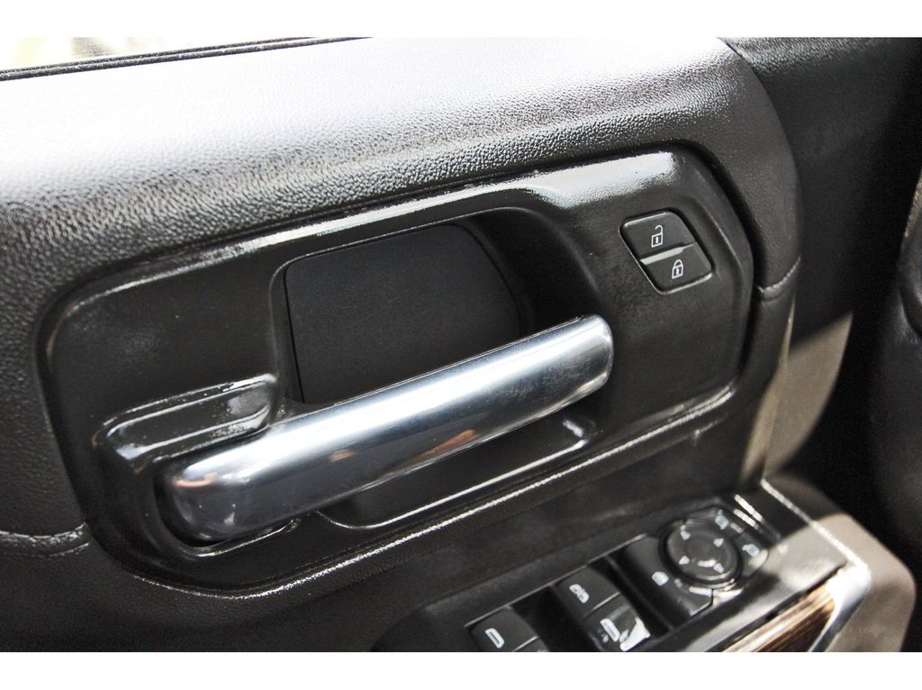 2020 Chevrolet Silverado 2500HD LT White at Traditions Chevrolet
