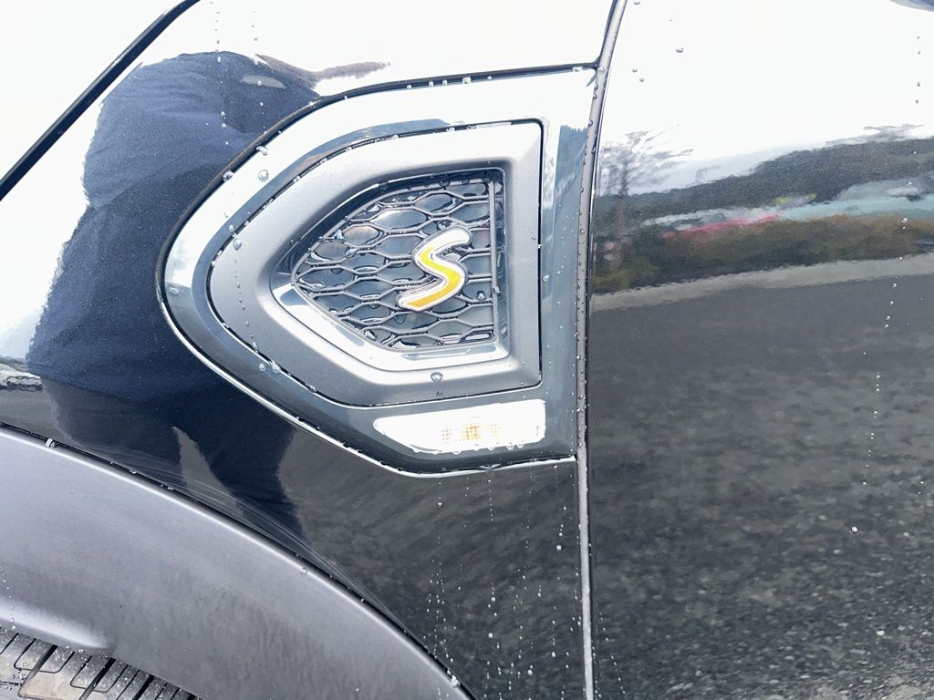 Thumbnail: 2023 MINI Cooper Countryman - 10