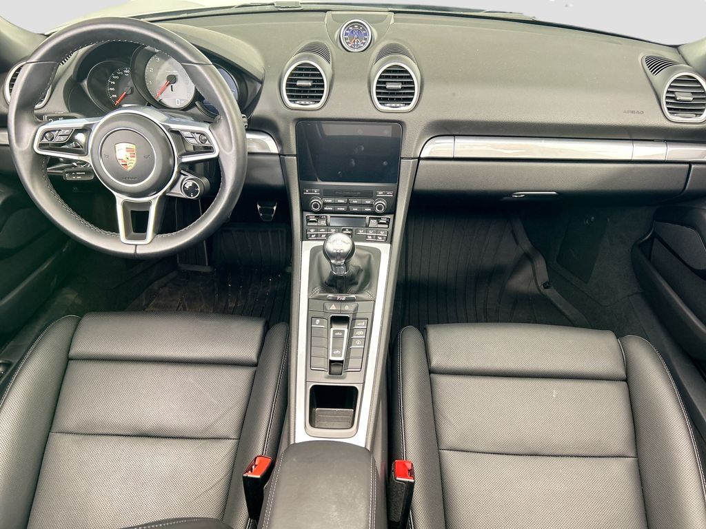 Thumbnail: 2024 Porsche 718 Boxster - 21
