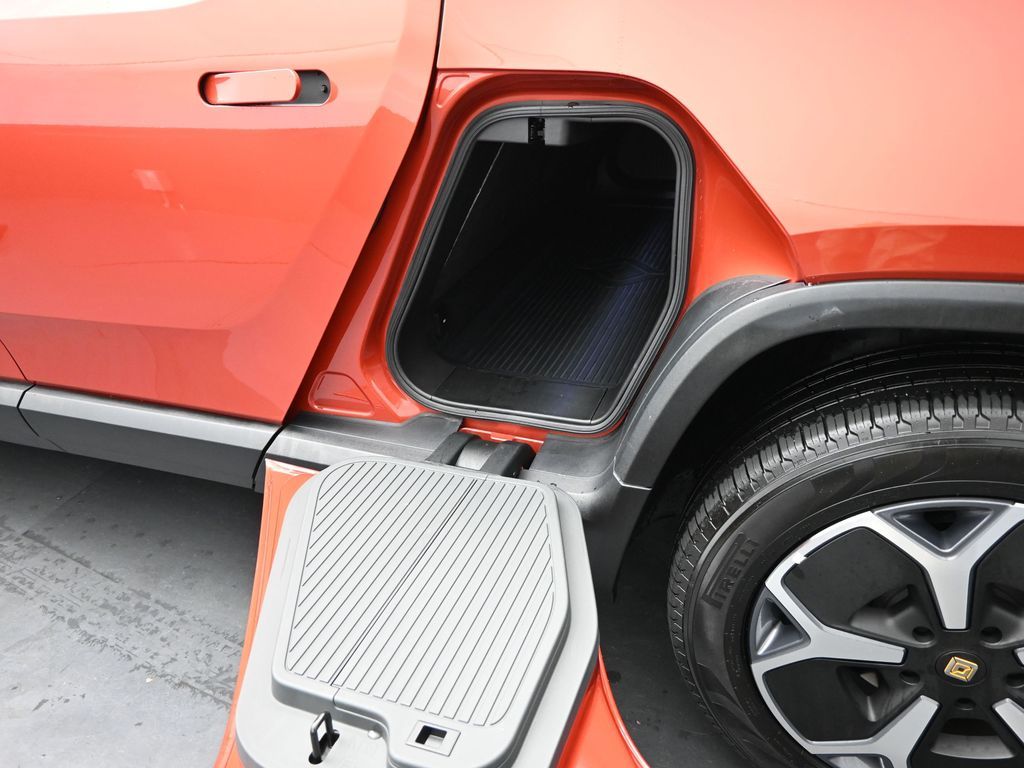 2022 Rivian R1T Adventure