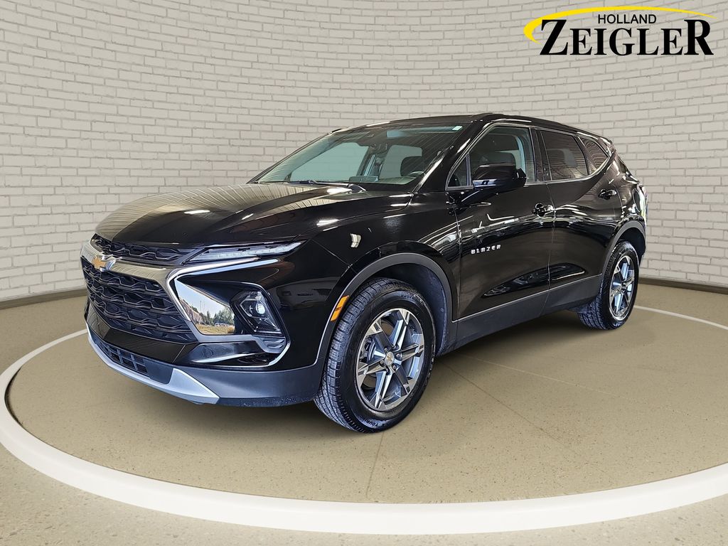 Black 2025 Chevrolet Blazer SUV / Crossover All-Wheel Drive 9-Speed Automatic Overdrive