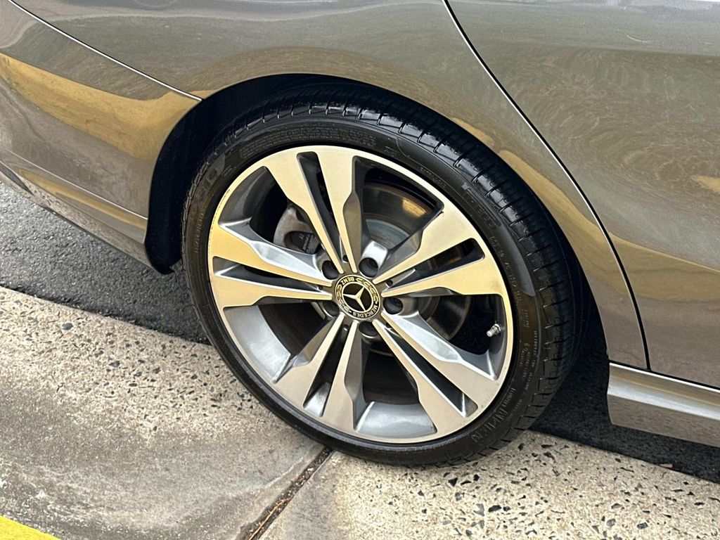 Thumbnail: 2019 Mercedes-Benz CLA - 17