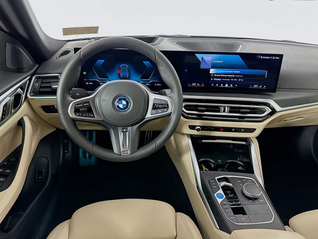 2024 BMW i4 eDrive35 22