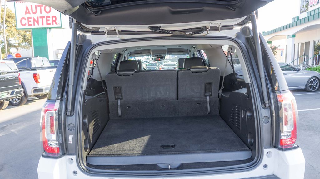 Used 2018 GMC Yukon XL SLE 4D Sport Utility