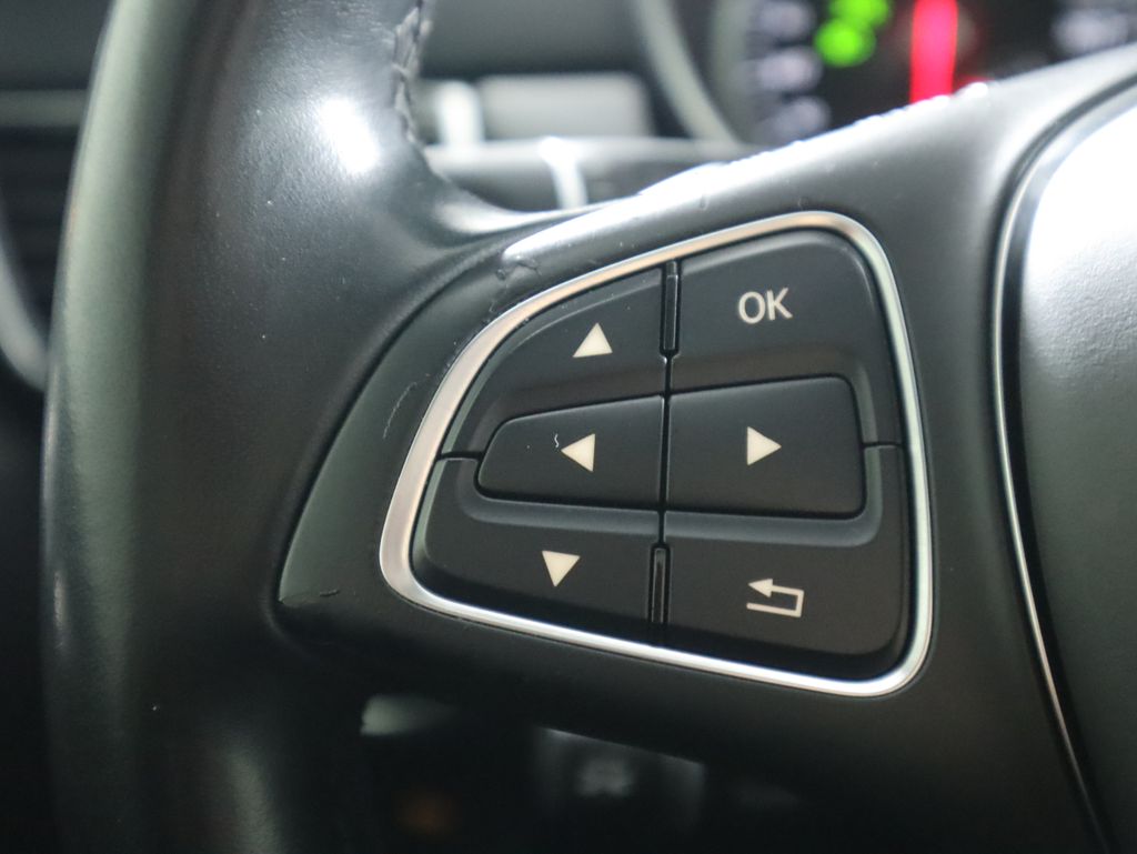 Thumbnail: 2018 Mercedes-Benz GLS - 11