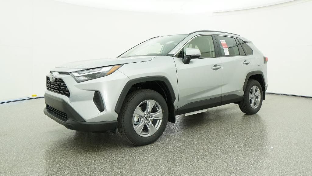 Thumbnail: 2025 Toyota RAV4 - 32