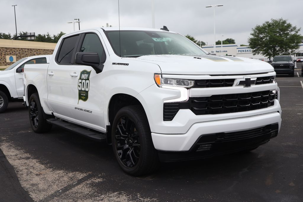 2025 Chevrolet Silverado 1500 RST 3