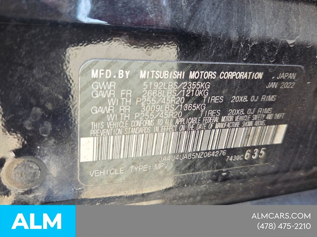 Used 2022  Mitsubishi SE image 9