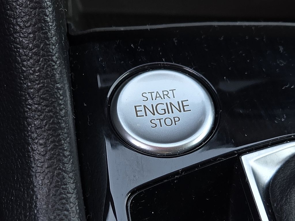 Used 2022 Volkswagen Taos For Sale in Farmington, AR