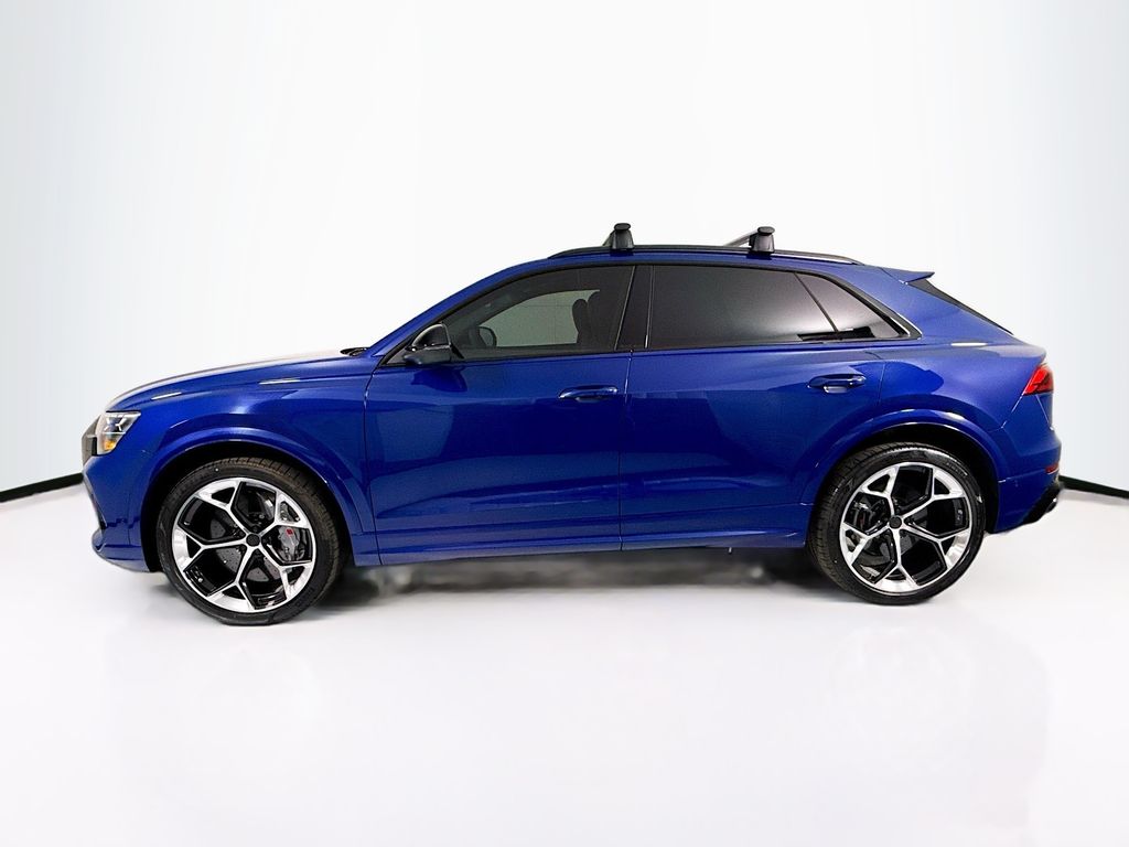 Thumbnail: 2026 Audi RS Q8 - 8