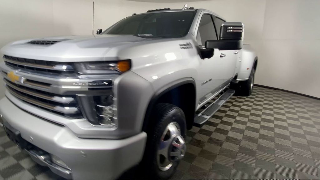 2022 Chevrolet Silverado 3500HD High Country 4