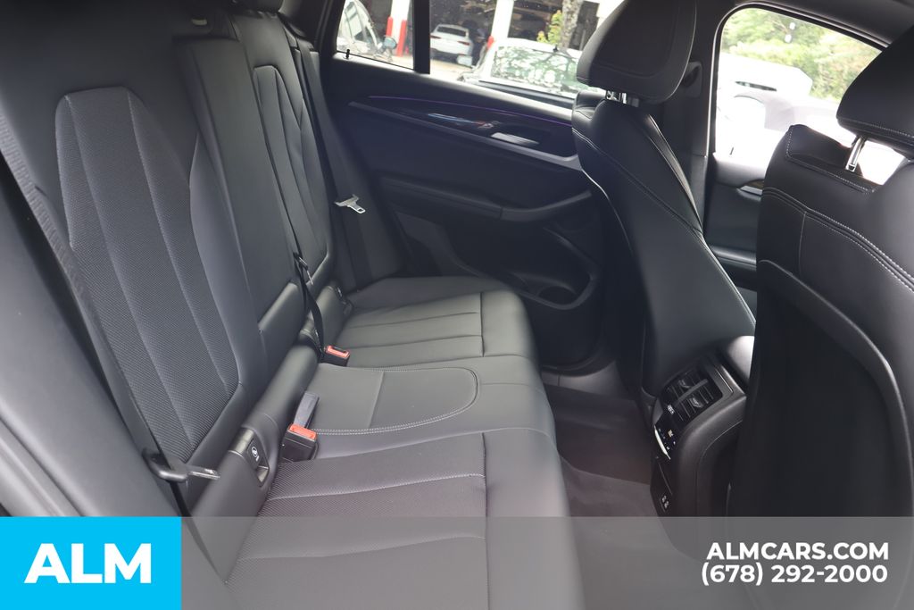 Used 2025 Black BMW xDrive30i image 24