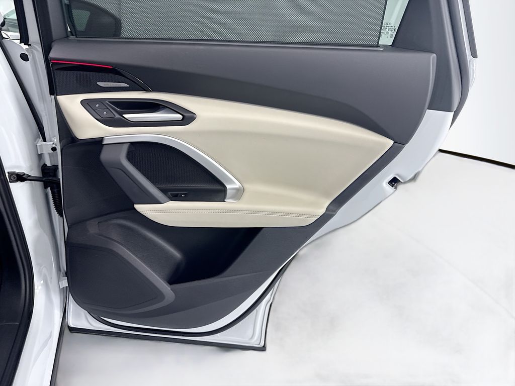 Thumbnail: 2025 Audi Q5 - 26