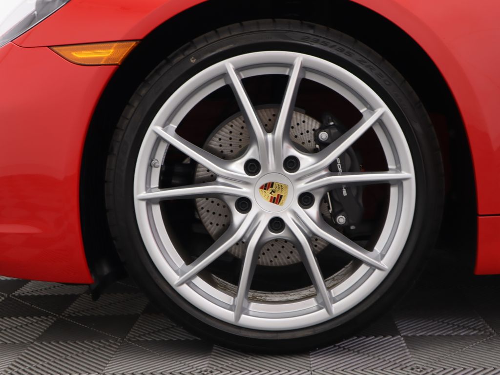 2024 Porsche 718 Cayman  26