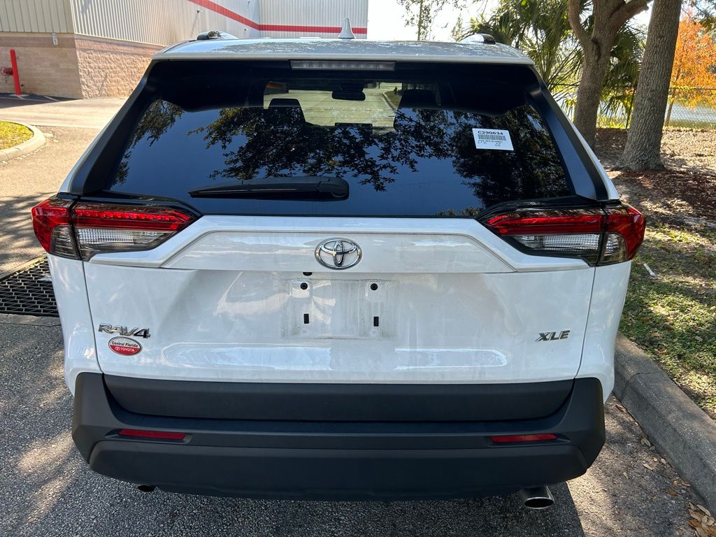 Thumbnail: 2024 Toyota RAV4 - 4