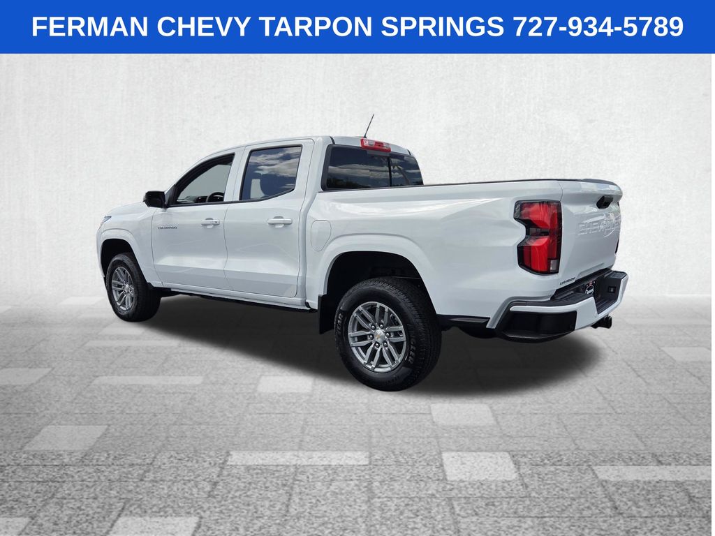 View vehicle photo 5