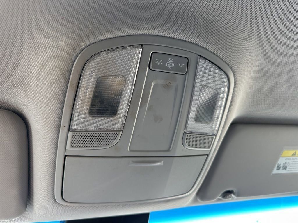 2021 White Cream Hyundai Tucson Value FWD SUV