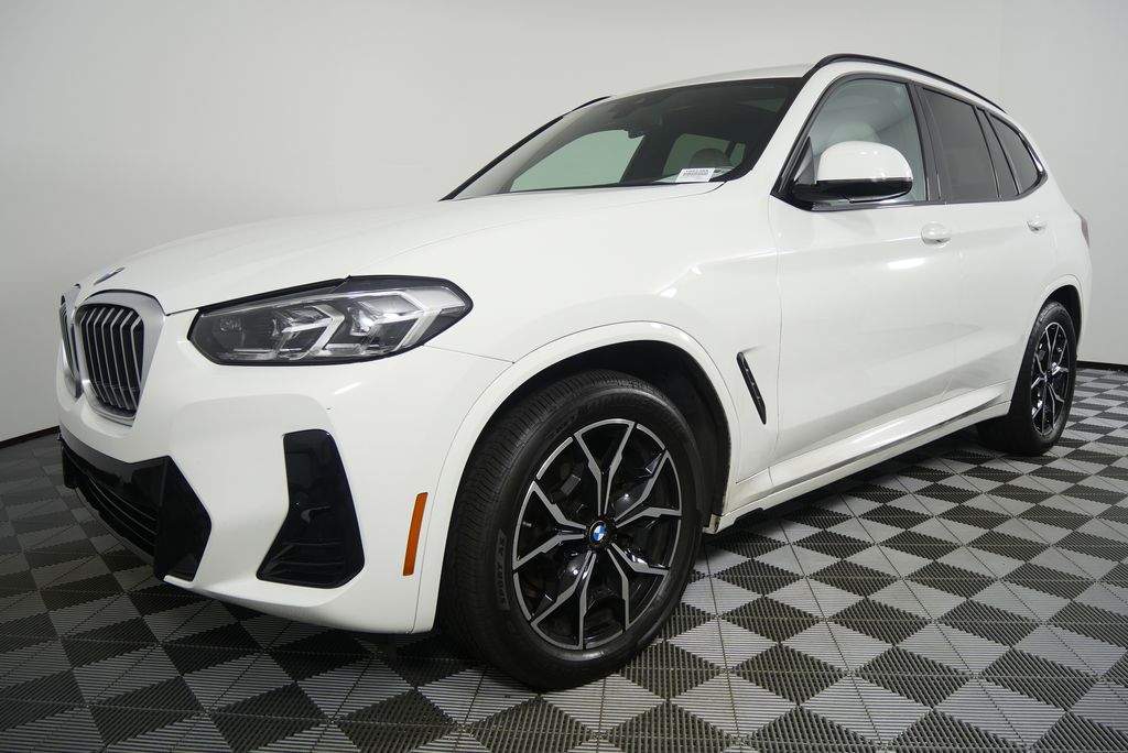 Thumbnail: 2024 BMW X3 - 8