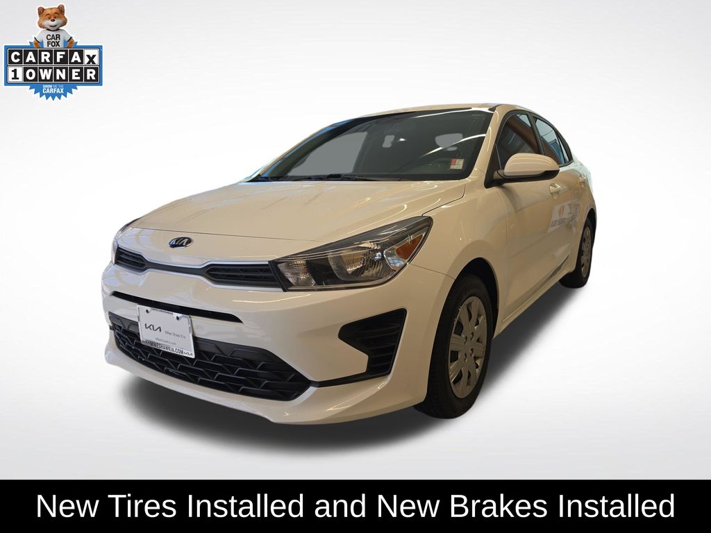 Clear White 2021 Kia Rio LX FWD Sedan Front-Wheel Drive Continuously Variable Transmission