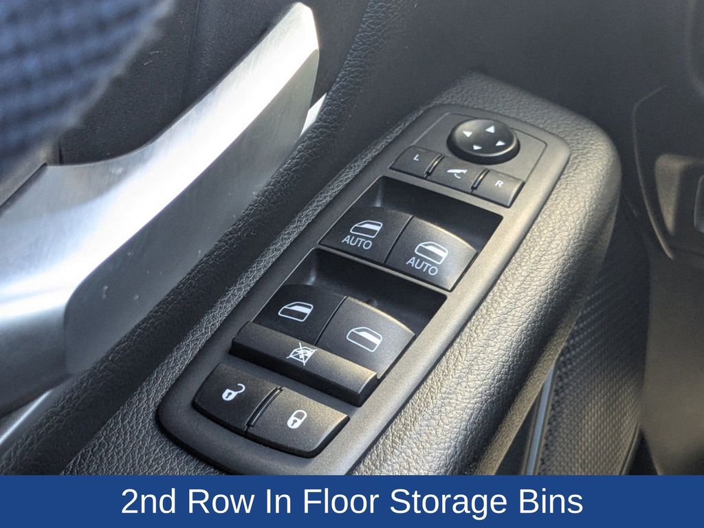 2021 Ram 1500 Big Horn Crew Cab 4x4 5'7" Box