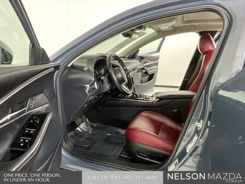 Certified Used 2025 Gray Mazda 2.5 S Carbon Edition image 11