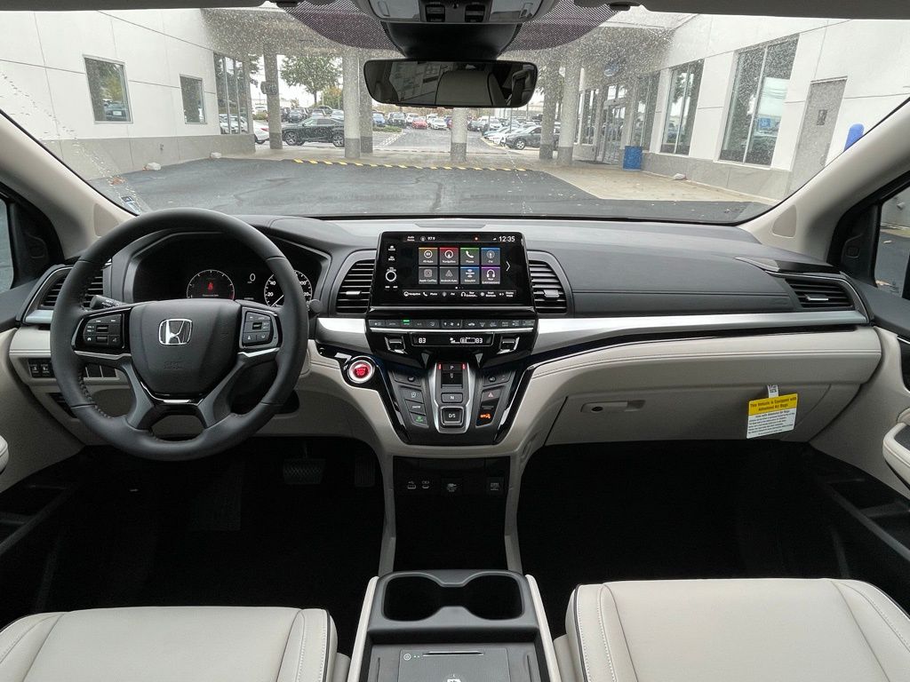 Thumbnail: 2026 Honda Odyssey - 10
