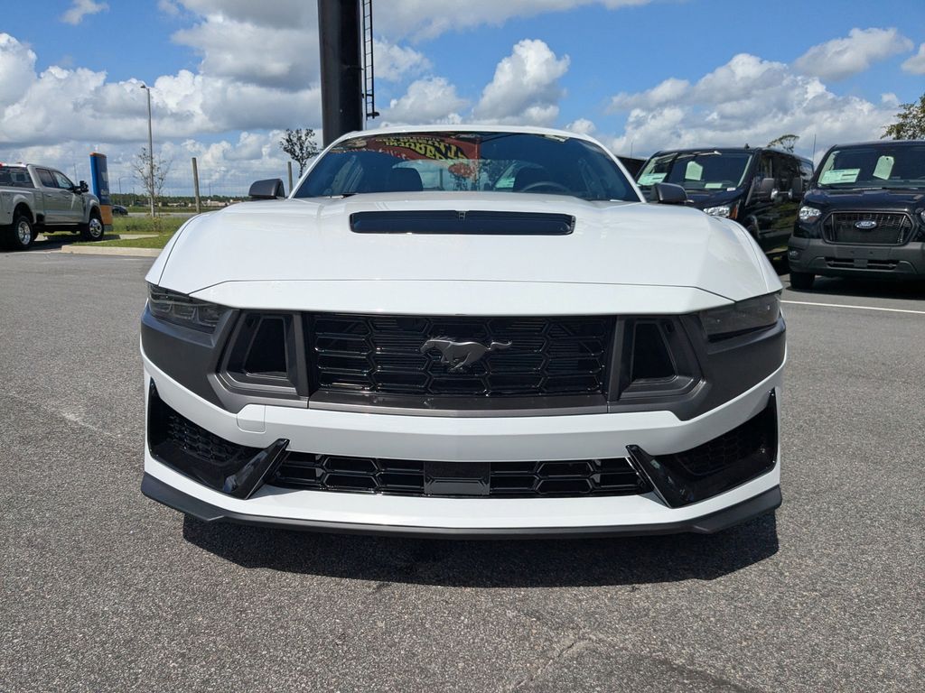 2025 Ford Mustang Dark Horse