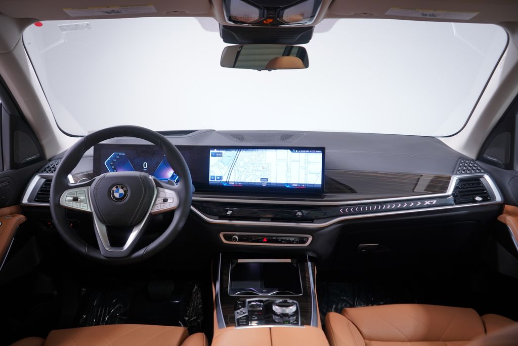 Thumbnail: 2023 BMW X7 - 11