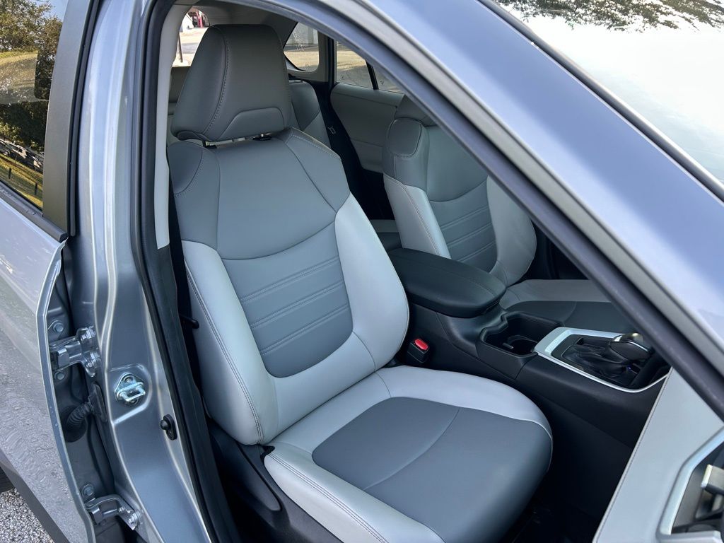 Thumbnail: 2023 Toyota RAV4 - 15