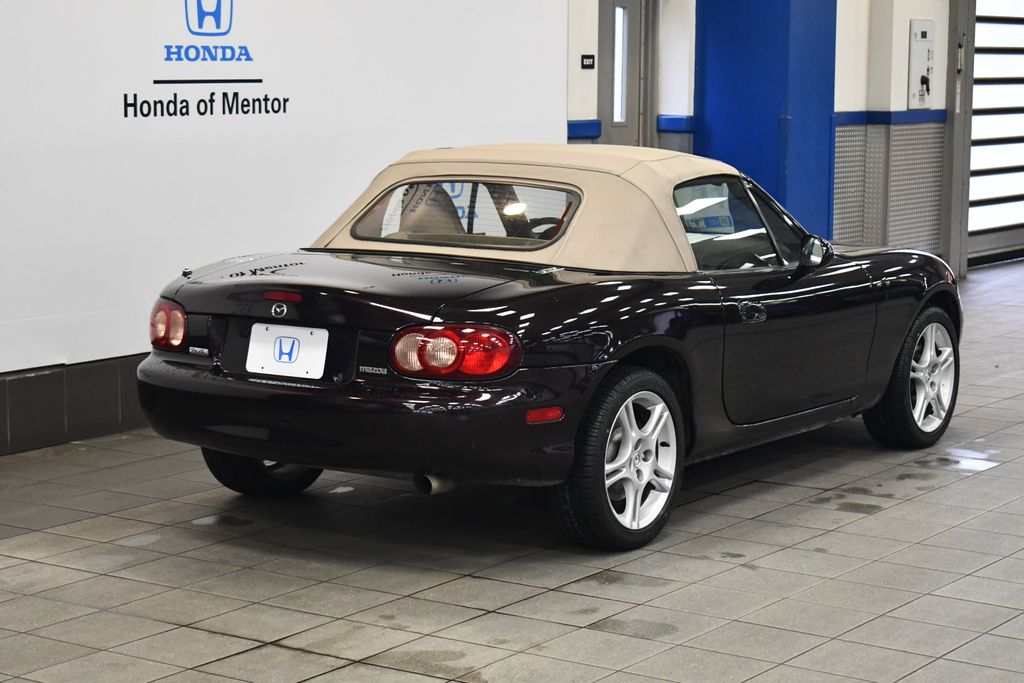 Thumbnail: 2005 Mazda MX-5 Miata - 6