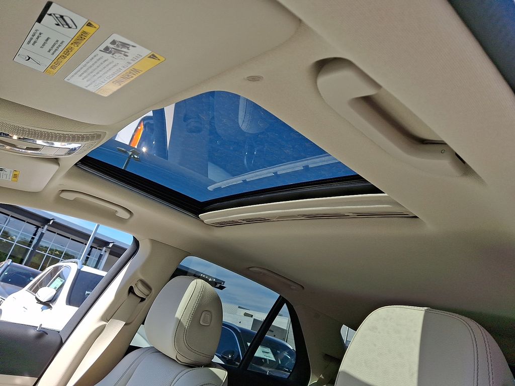 Thumbnail: 2026 Mercedes-Benz GLE - 10