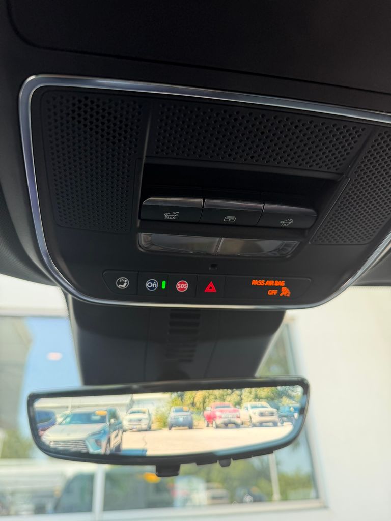Used 2025 Buick Enclave SUV