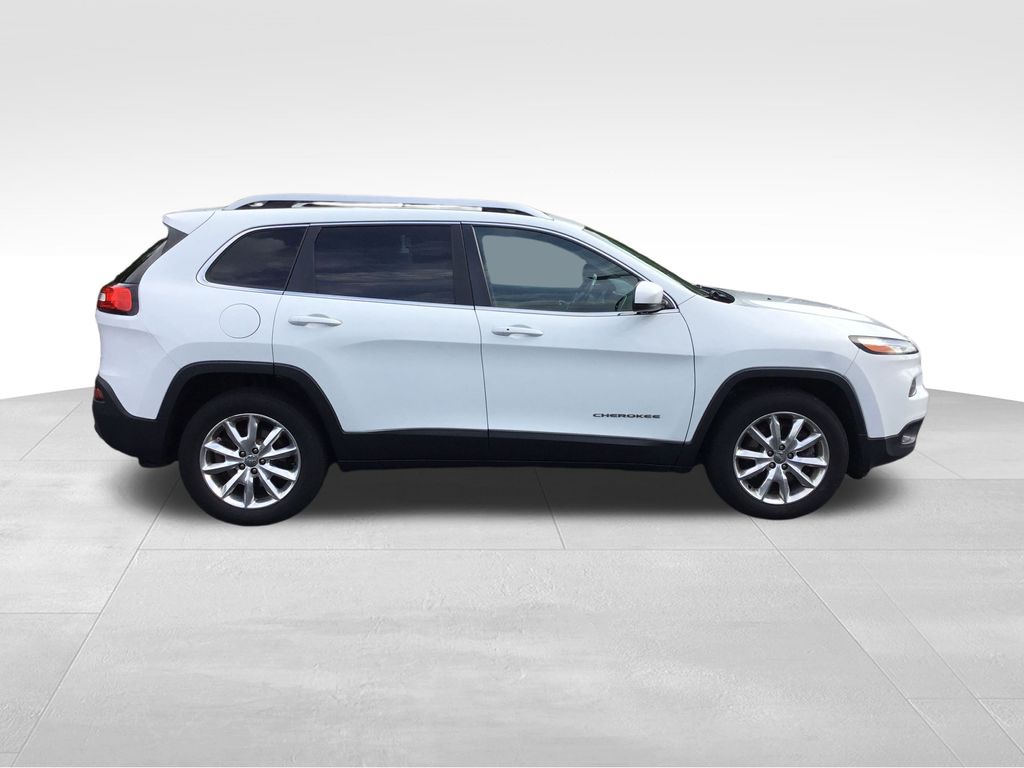 Thumbnail: 2015 Jeep Cherokee - 6