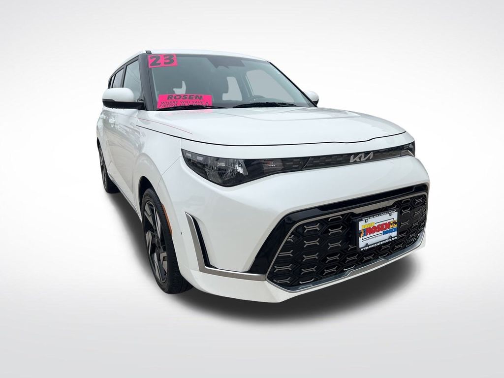 2023 Kia Soul GT-Line photo