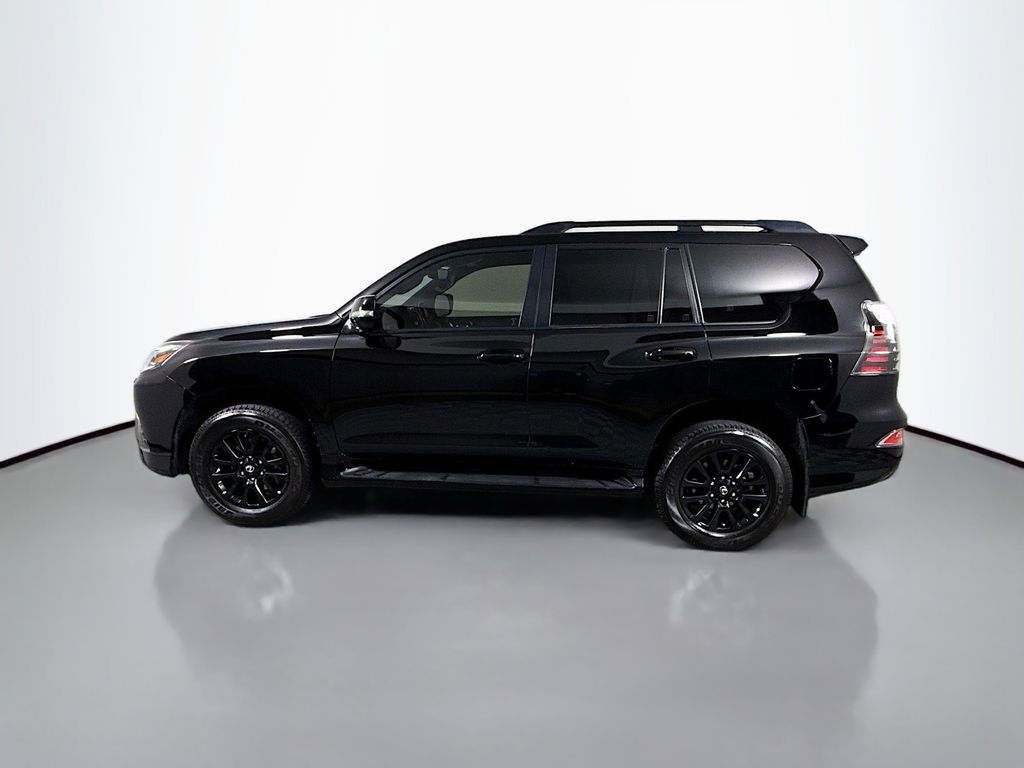 Thumbnail: 2023 Lexus GX - 8