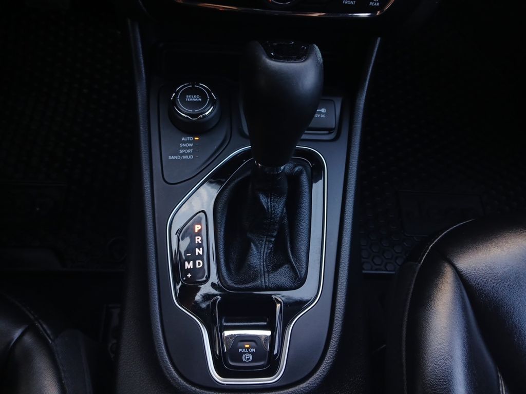 Used Car 2019 Jeep Cherokee  Latitude Plus For Sale Under $12,000 In Austin, Texas