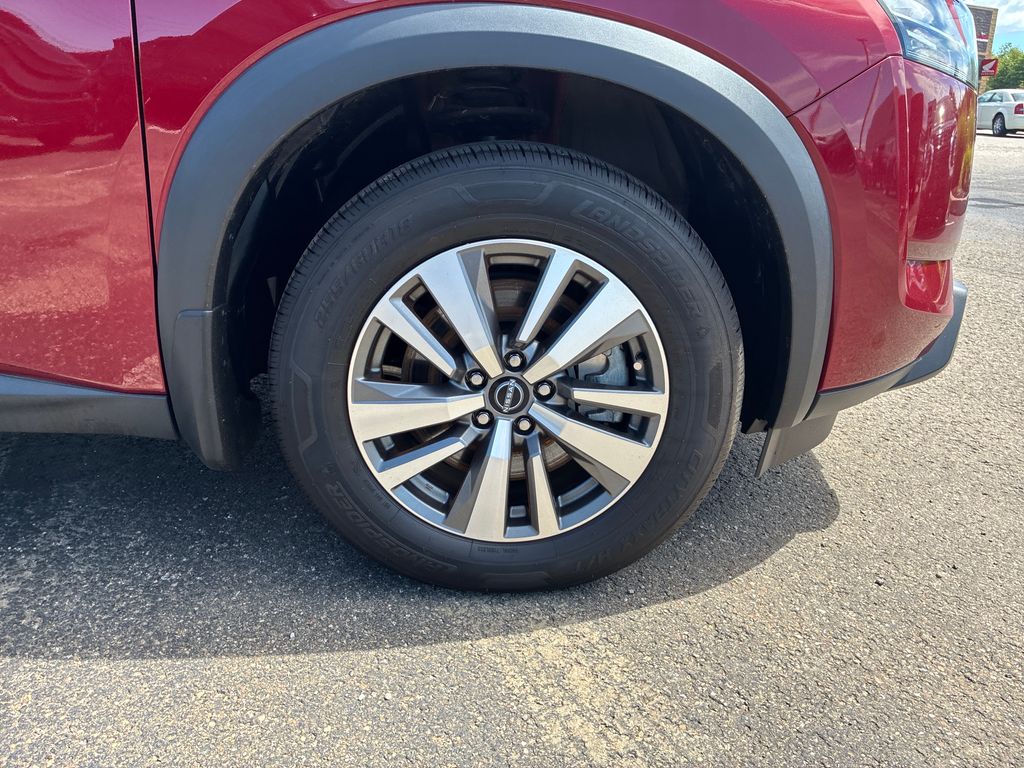 2023 Nissan Pathfinder SL - 8
