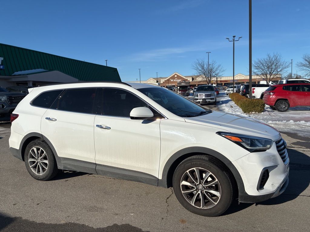 2017 Hyundai Santa Fe SE FWD