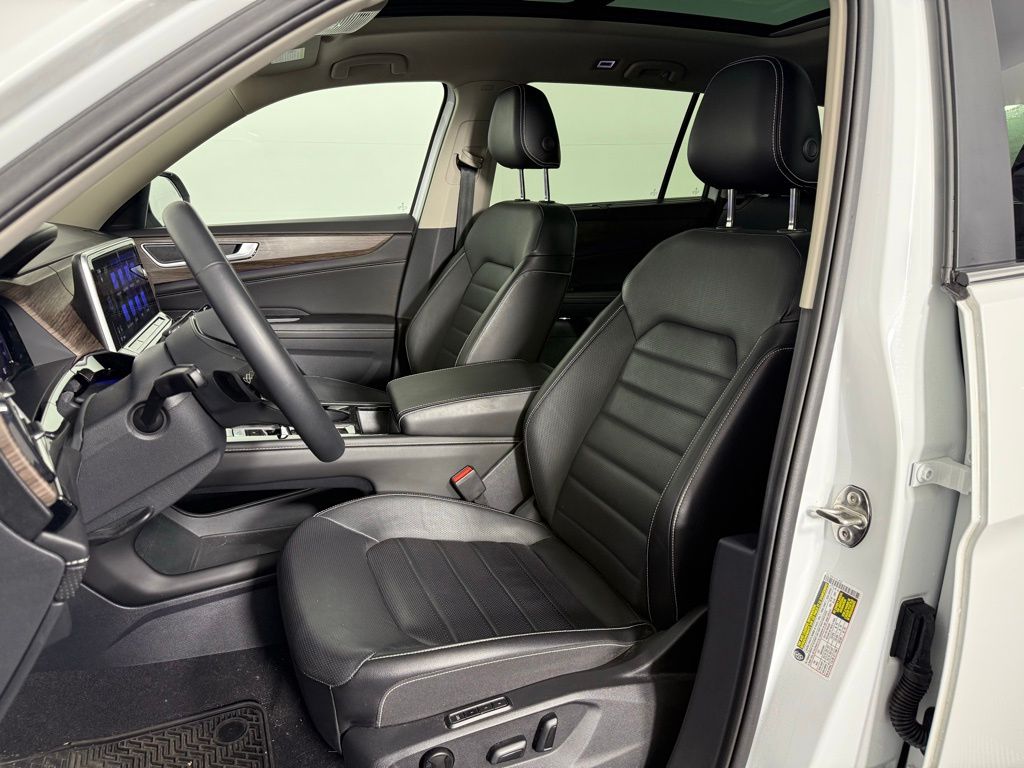 Thumbnail: 2024 Volkswagen Atlas - 12