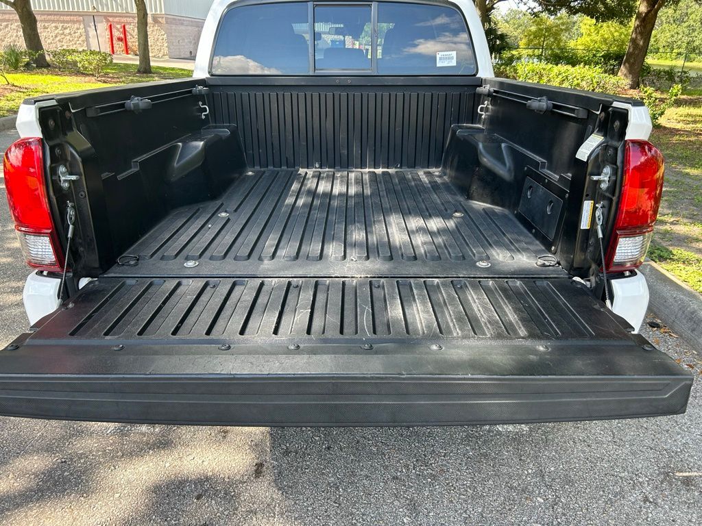 2021 Toyota Tacoma SR 10