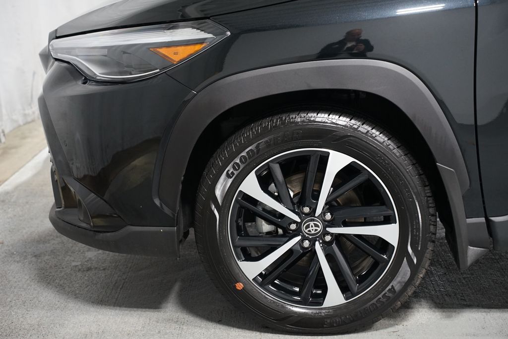 Thumbnail: 2025 Toyota Corolla Cross - 5