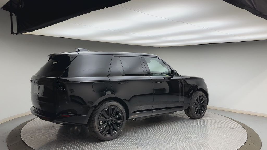 Thumbnail: 2026 Land Rover Range Rover - 2