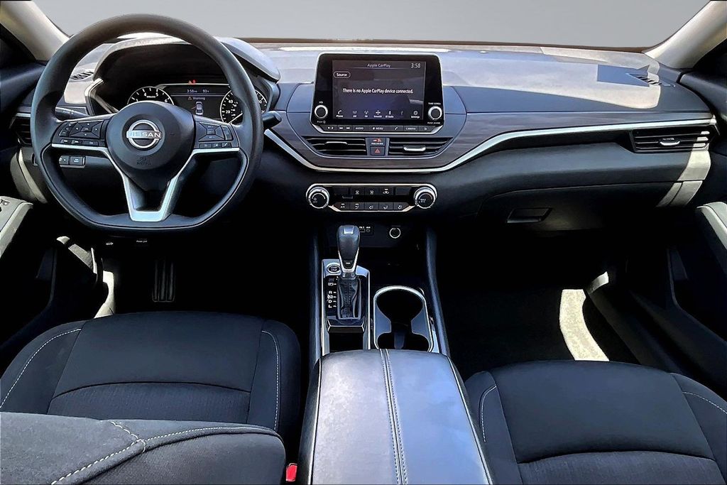 2024 Nissan Altima 2.5 SV - 6