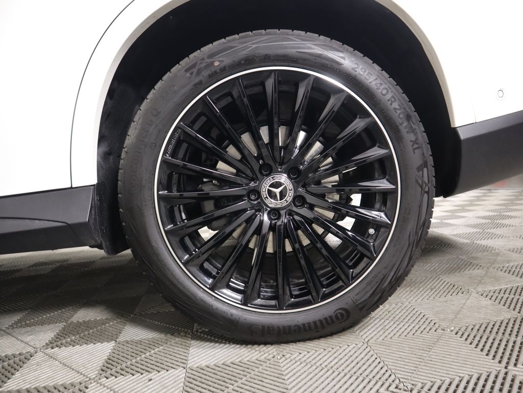 Thumbnail: 2026 Mercedes-Benz GLC - 32