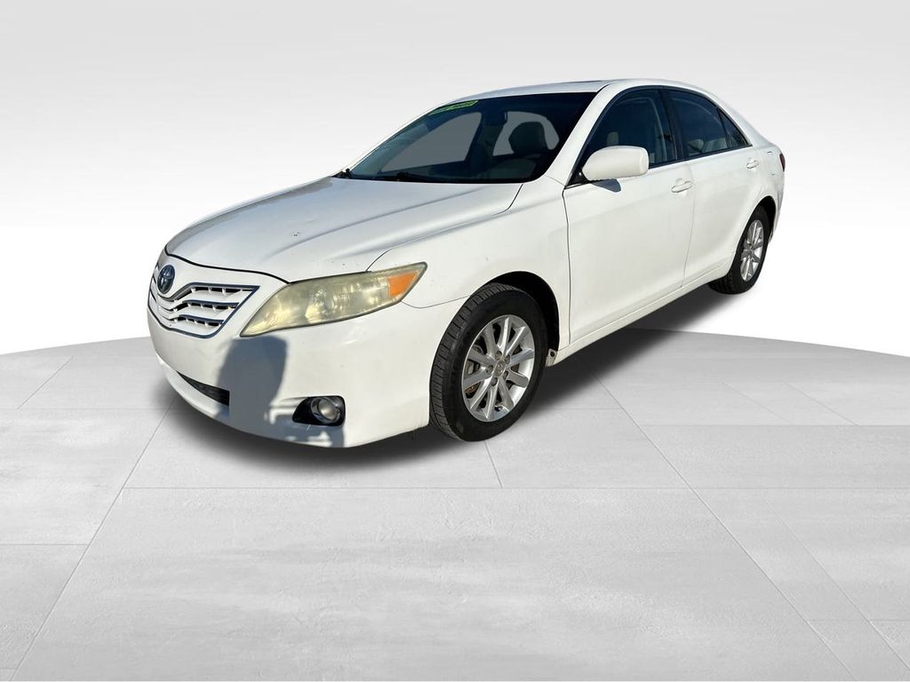 2010 Toyota Camry XLE 5