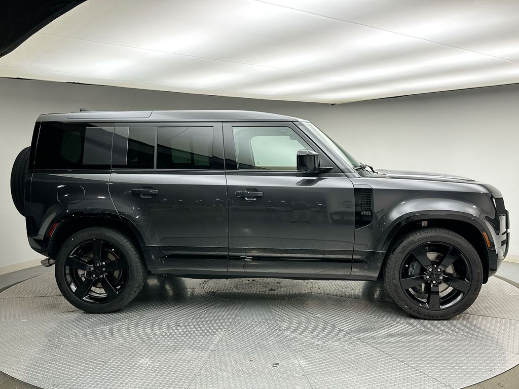 Thumbnail: 2026 Land Rover Defender - 4