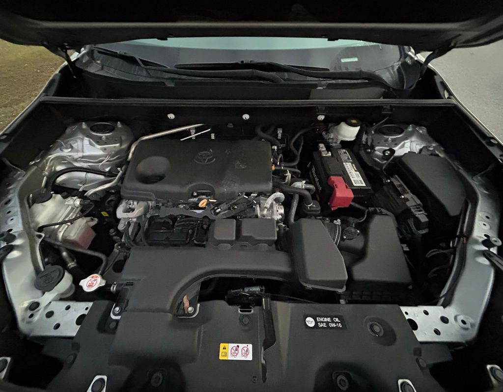 Thumbnail: 2022 Toyota RAV4 - 11