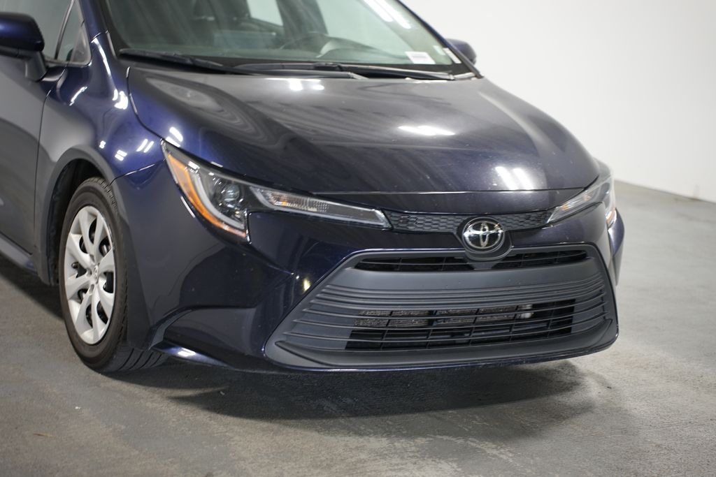 Thumbnail: 2023 Toyota Corolla - 4
